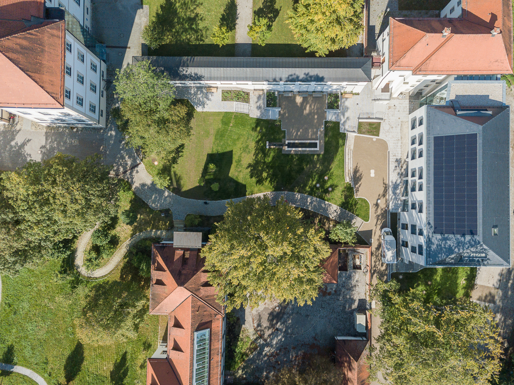 Nachhaltigkeit im Fokus:  Kloster Irsee gestaltet den ökologischen Wandel. 