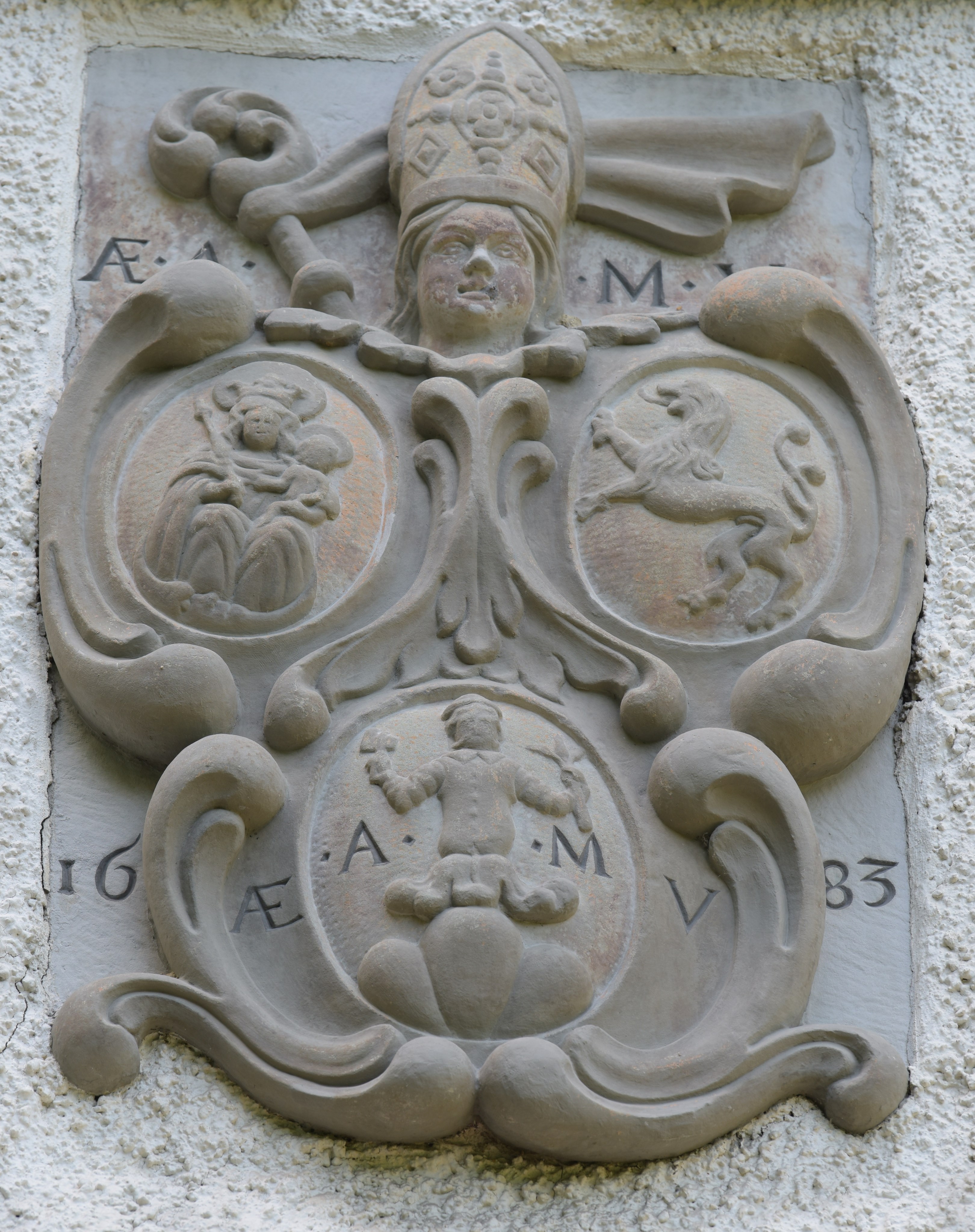 Wappen des Klosters Irsee und des Abtes Ämilian Mayr; Foto: Gerald Dobler.