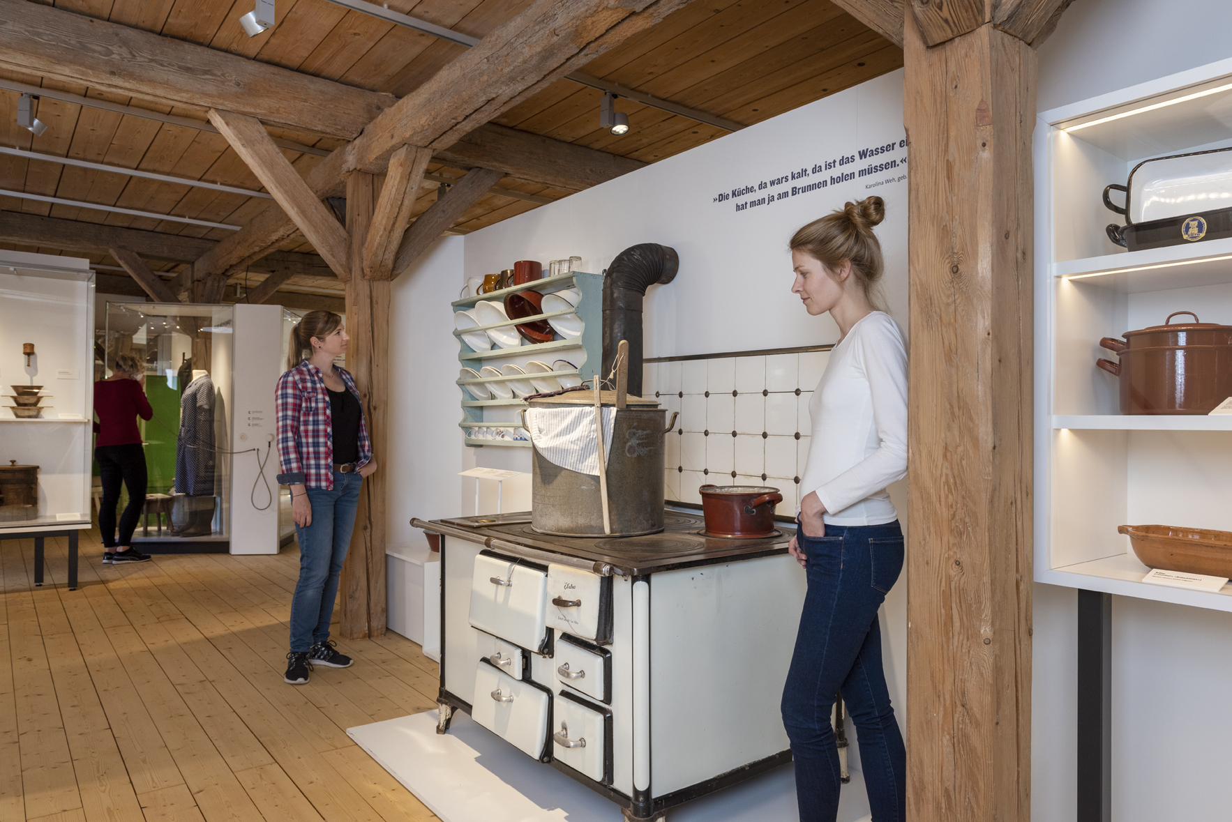 Historischer Herd zum Kochen mit Holz