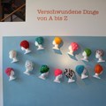 Ausstellung "Verschwundene Dinge von A bis Z" - Kaum mehr zu sehen: Badekappen