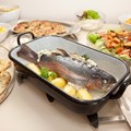Ob mit Frischkäse gefüllt, auf Salat oder als Küchle: Mit heimischen Fischarten lassen sich vielerlei schmackhafte Gerichte herstellen. Wie das geht, zeigt Fischereifachberater Roland Paravicini in den Fischkochkursen.