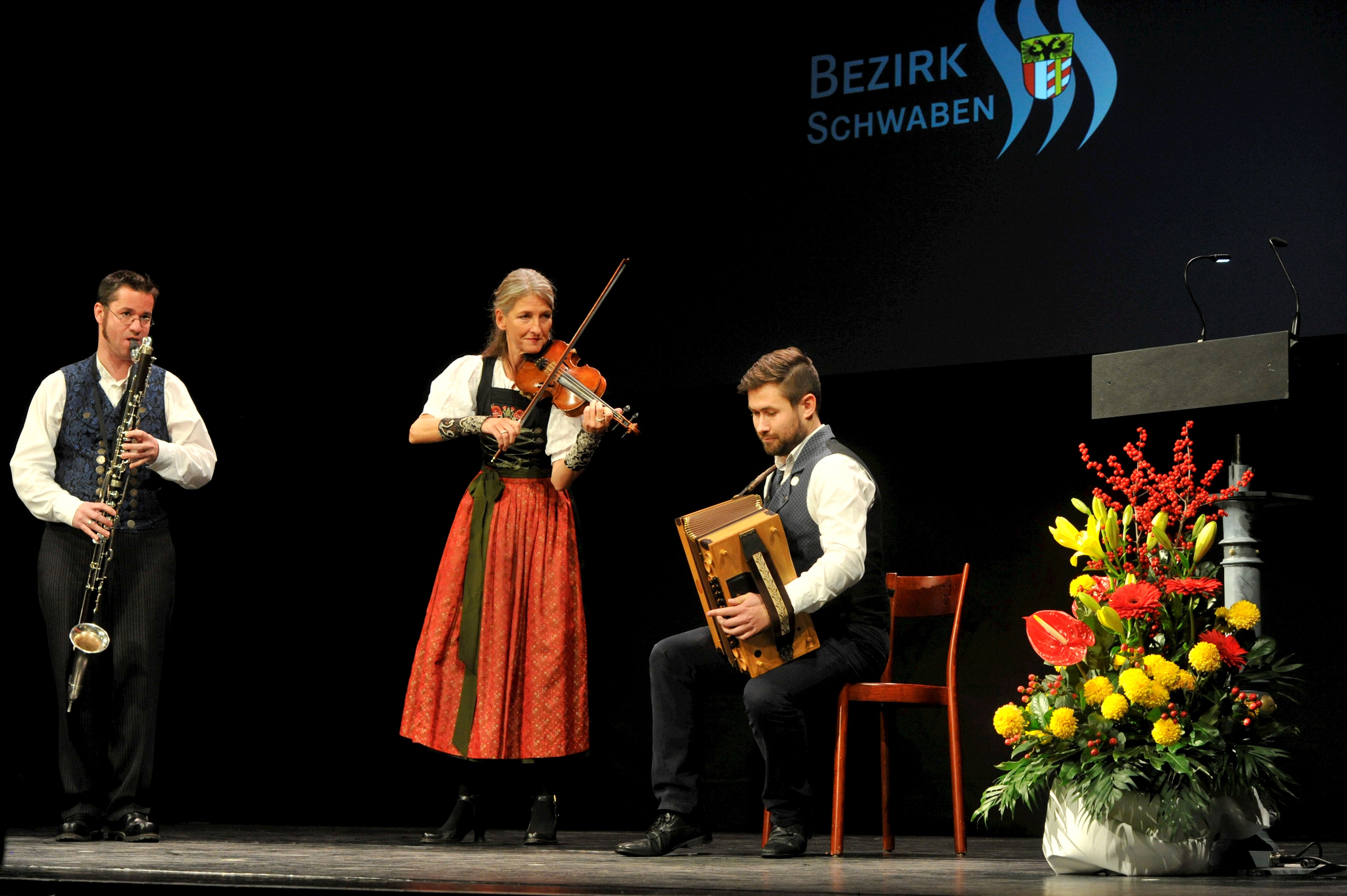 Ein Ensemble der schwäbischen Volksmusikberatungsstelle bereicherte den Nachmittag.