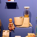 Kinderküchenmaschine & Puppe um 1960