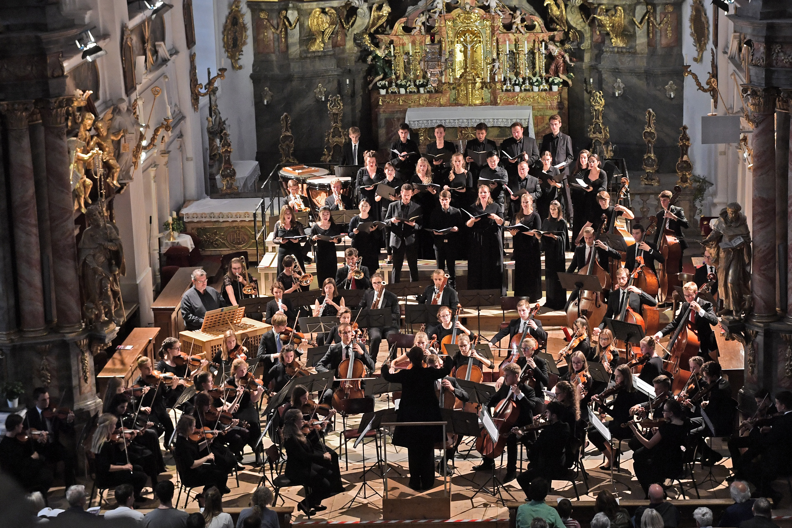 Ovationen für ein junges Orchester zu dessen 60. Geburtstag