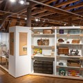 Die Jahresausstellung „Lauter alte Schachteln? Kisten, Koffer, Kästchen packen aus“ präsentiert eine Vielzahl an historischen und zeitgenössischen Objekten aus der hauseigenen Sammlung. (2) - Foto: Matthias Meyer