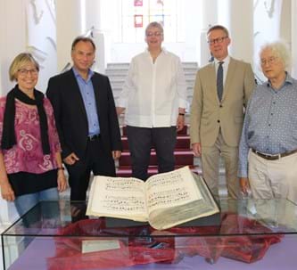 Liturgische Musikhandschrift aus Irsee in der Staats- und Stadtbibliothek Augsburg restauriert